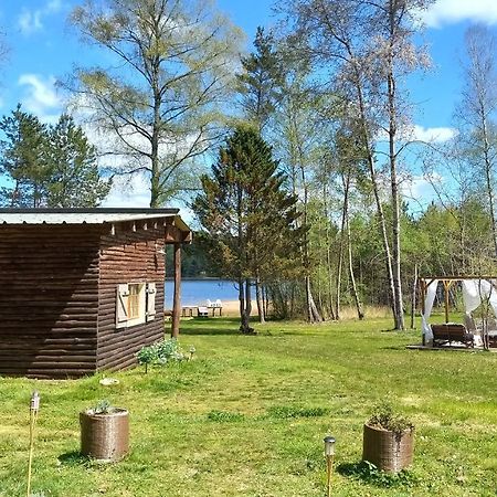 Ma Cabane Au Bord Du Lac Neuvic  Екстериор снимка